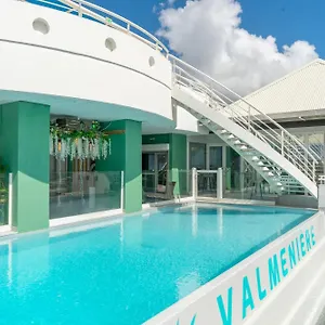 https://karibea-la-valmeniere-hotel.comcaribbean.com